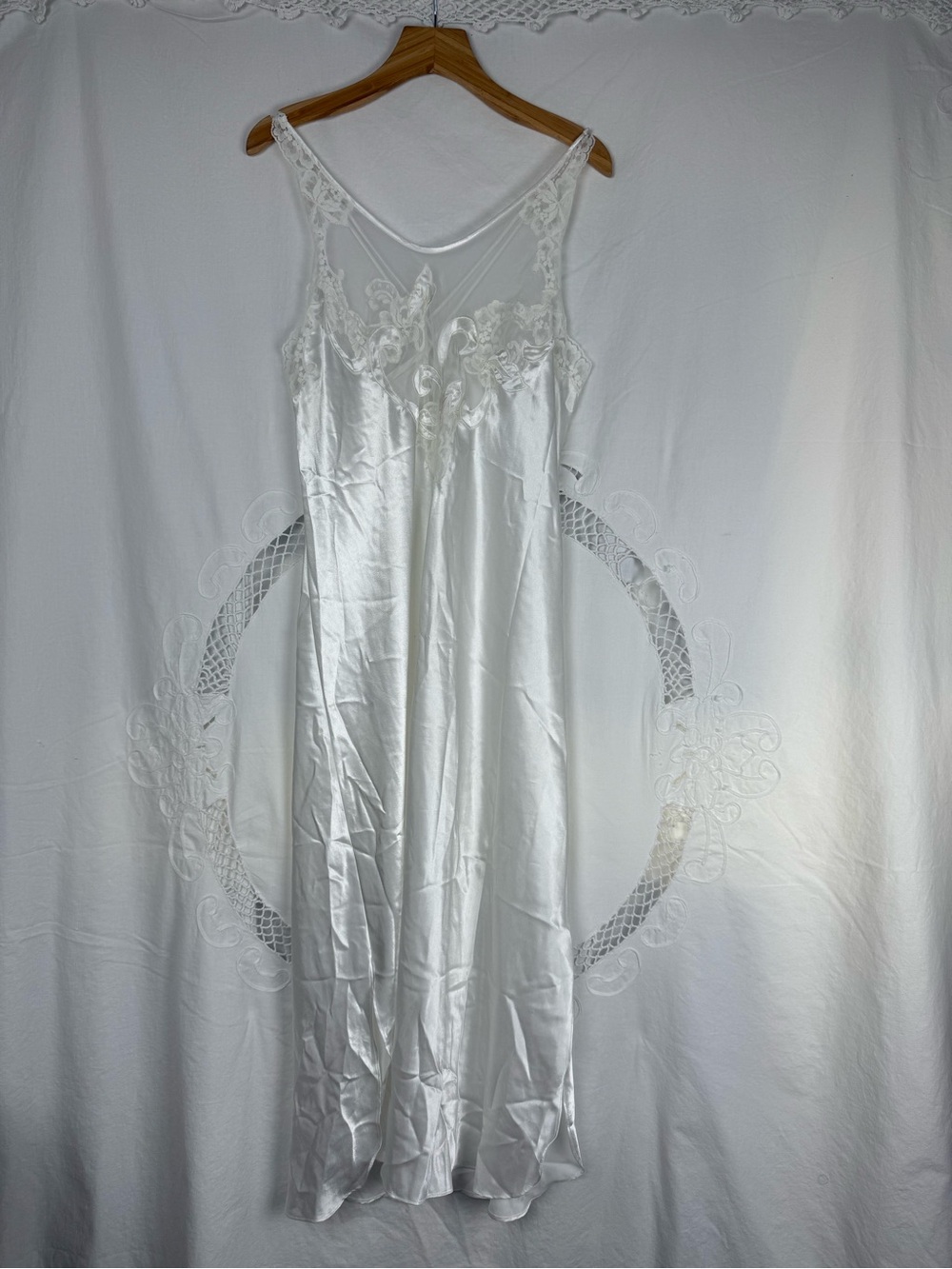Lace-Trim Chemise in White by JOSIE - Size Large
